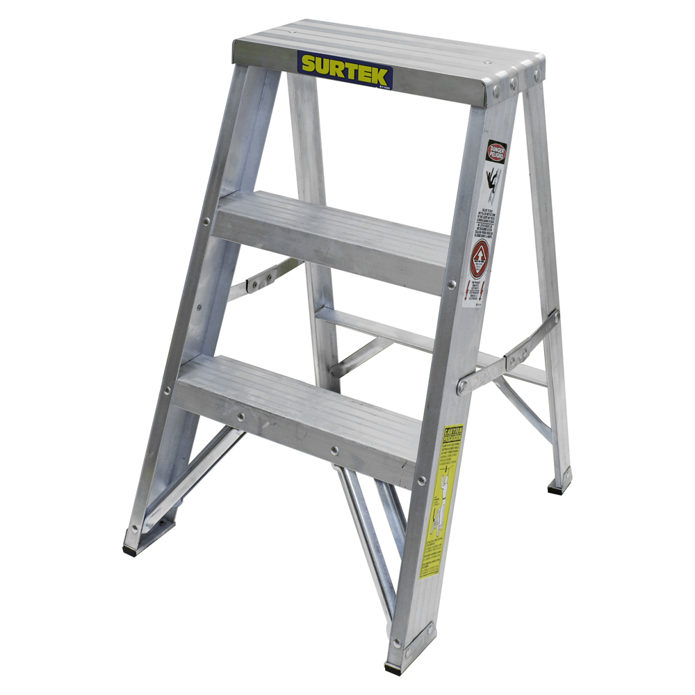 Escalera tipo taburete de aluminio con 2 peldaños